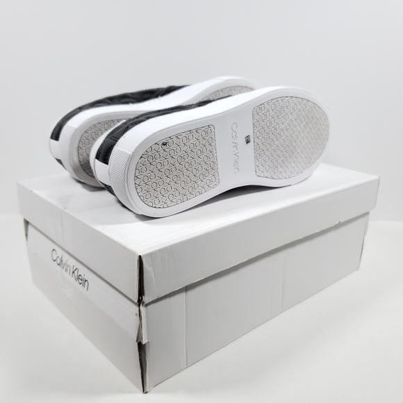 Calvin Klein Geely Slip on Sneaker - Black 6.5M - Picture 3 of 4